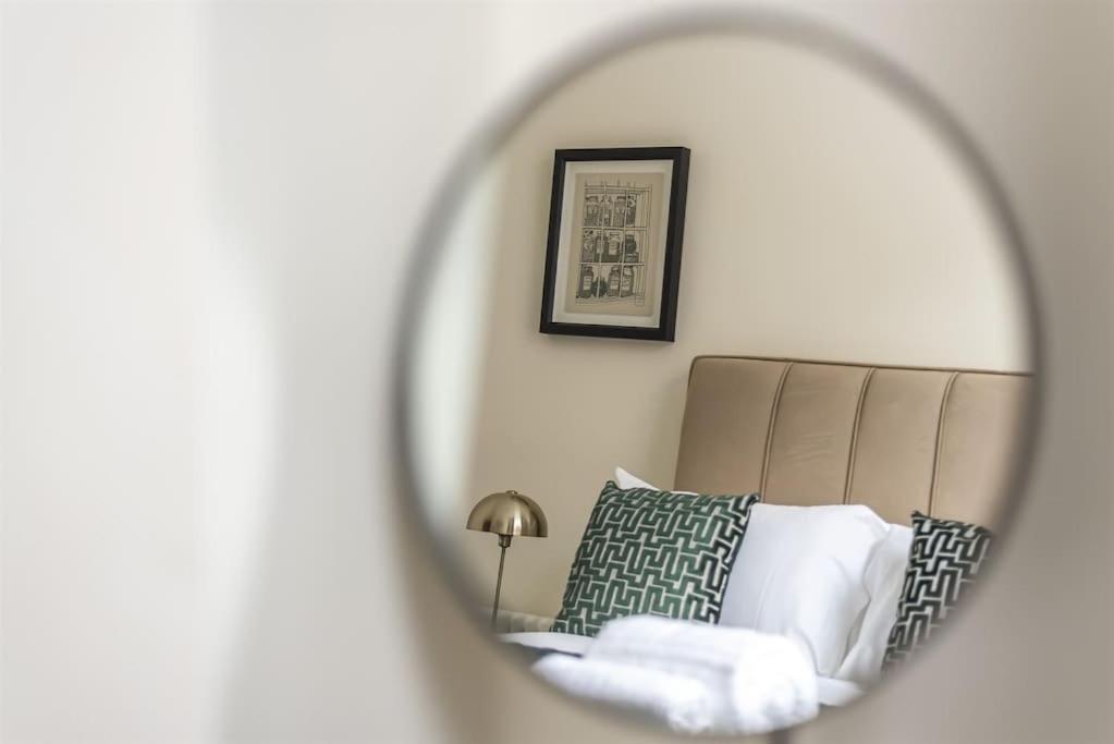 Rowntree One - Stunning Apartment- Grade II Listed 约克 外观 照片